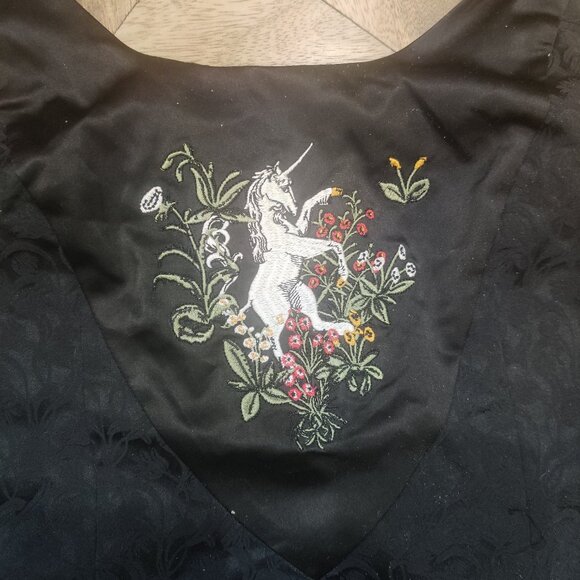 Dangerfield unicorn top size 20 AU new (16-18 US) - Picture 2 of 4